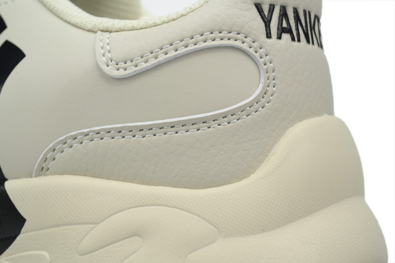 Giày MLB Chunky Liner Basic New York Yankees Sneaker Beige Black