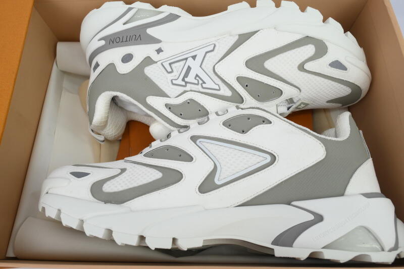 Louis Vuitton Run Tatic White