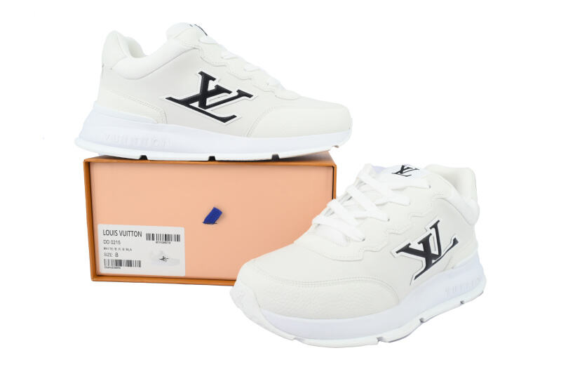  Louis Vuitton White