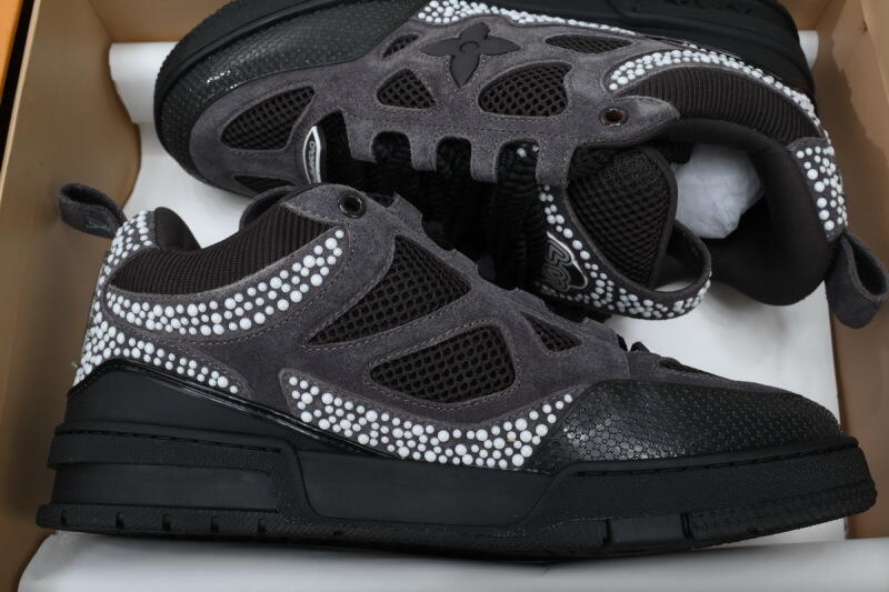 LOUIS VUITTON Black Grey White Diamond