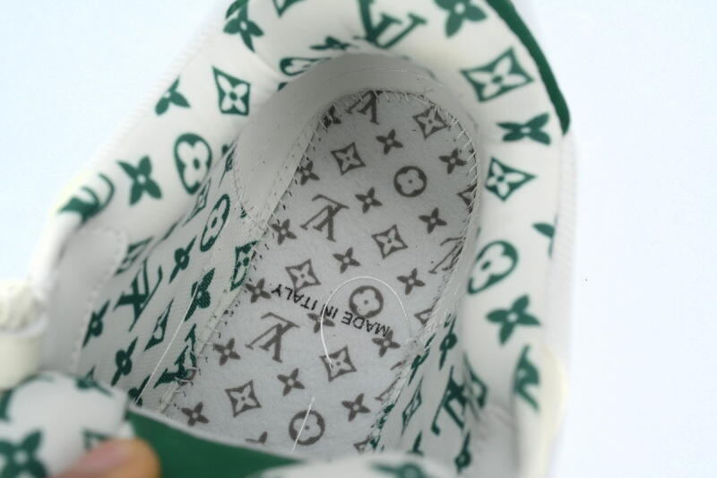 Louis Vuitton Leather lace up Fashionable Board Shoes White Green