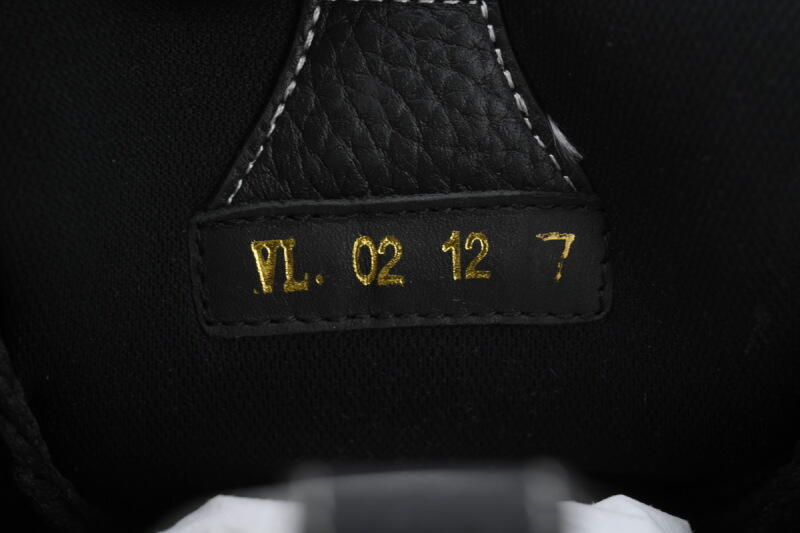 Louis Vuitton Skate Black