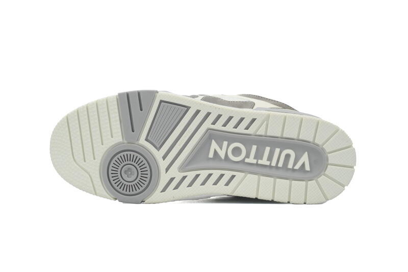 Louis Vuitton Leather lace up Fashionable Board Shoes White Gray