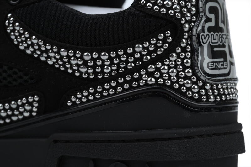 LOUIS VUITTON Trainer Black Diamond