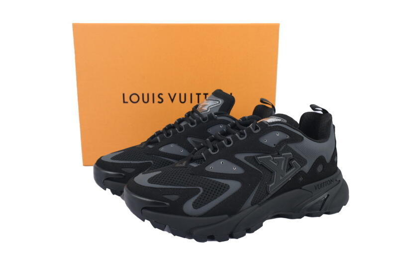 Louis Vuitton Run Tatic Black