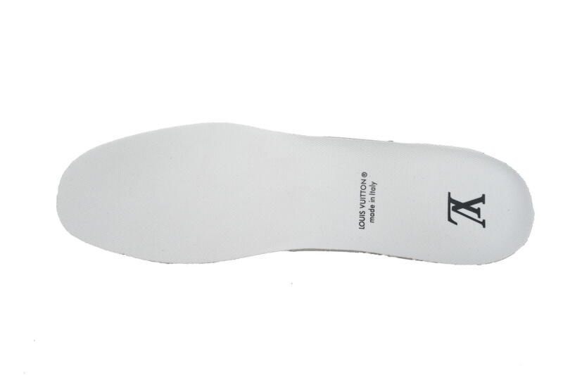 LOUIS VUITTON Trainer White Black