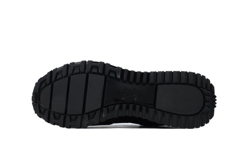 LV Run Away Black
