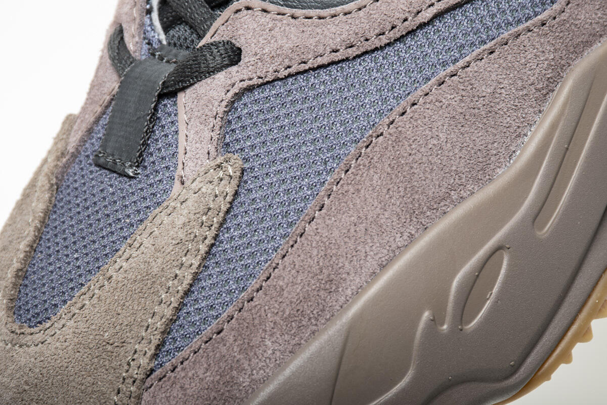 AH Yeezy Boost 700 “Mauve”