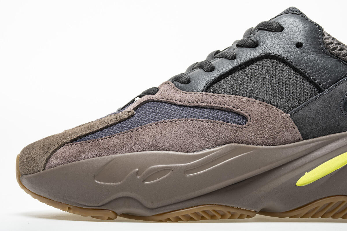 AH Yeezy Boost 700 “Mauve”