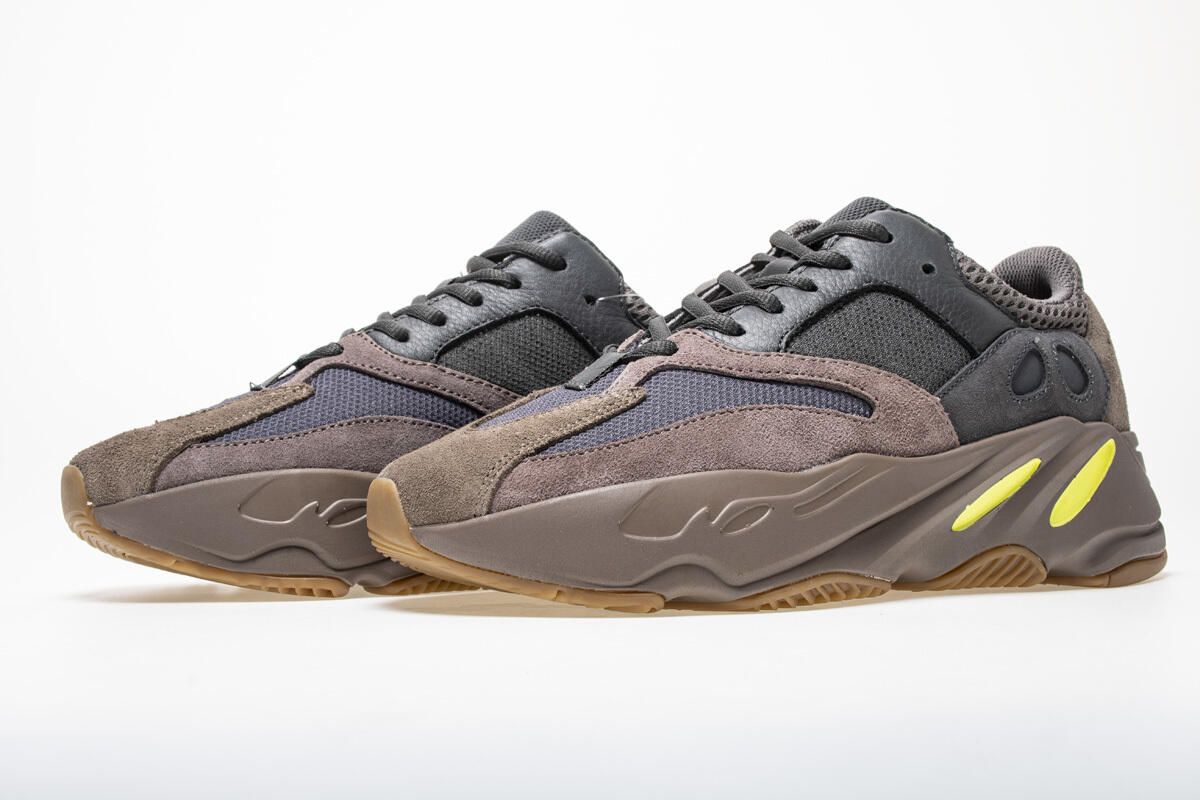 AH Yeezy Boost 700 “Mauve”