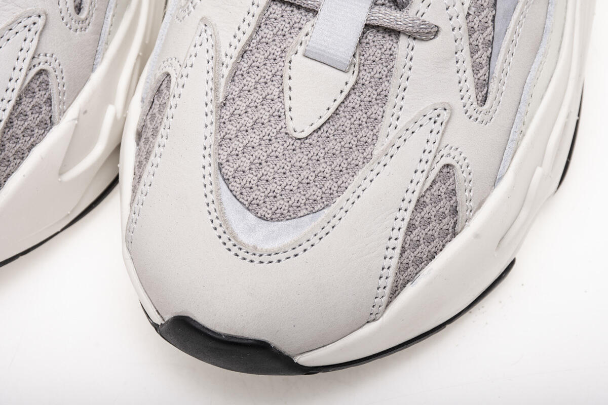 AH Yeezy Boost 700 V2 “Static”