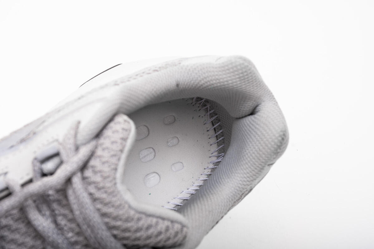 AH Yeezy Boost 700 V2 “Static”