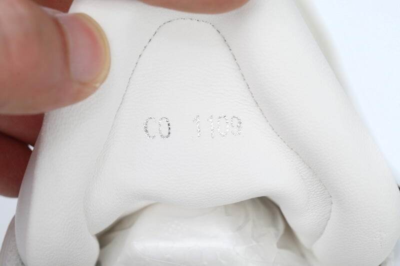 Louis Vuitton Archlight Sneakers White Khaki