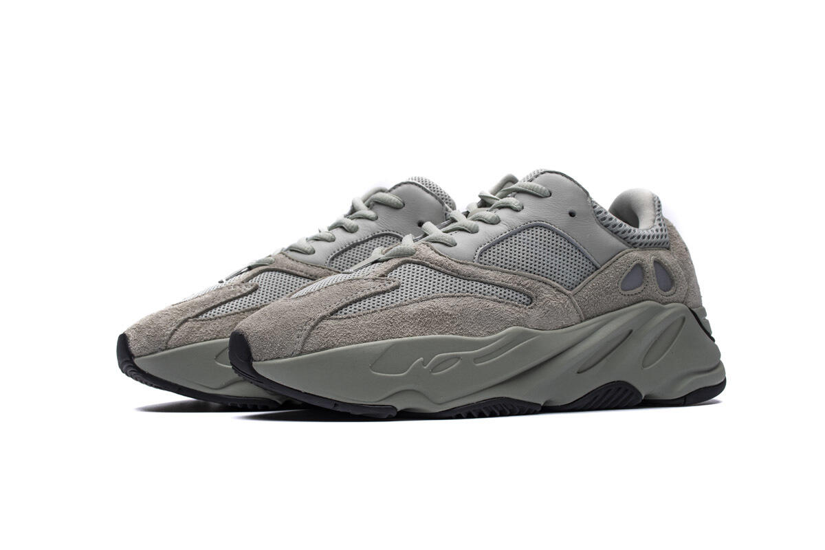 AH Adidas Yeezy Boost 700 "Salt"
