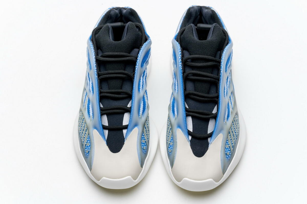 S2 adidas Yeezy Boost 700 V3 Azareth Basf Boost