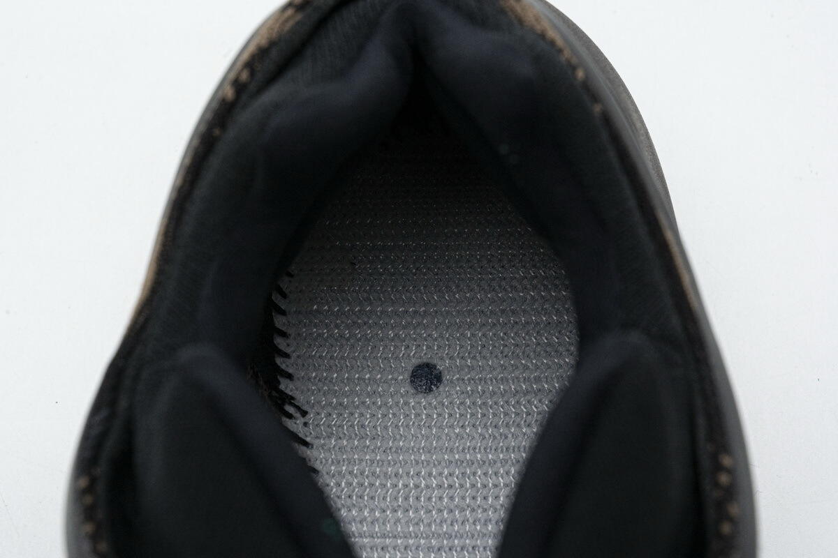 S2 adidas Yeezy 700 V3 “Eremiel”