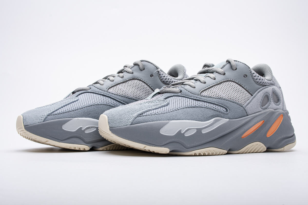 S2 Yeezy Boost700“Inertia”