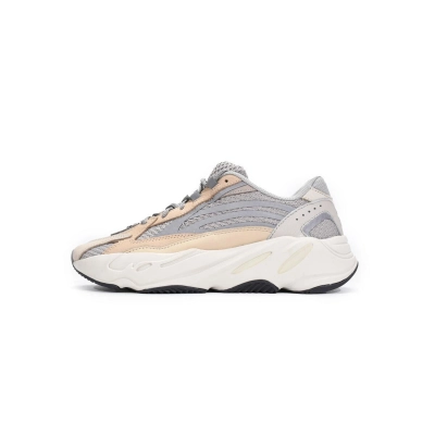 S2 adidas Yeezy Boost 700 V2 Cream 01