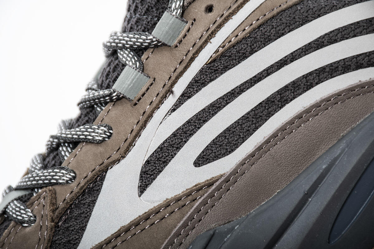 S2 Yeezy Boost700 V2 Static
