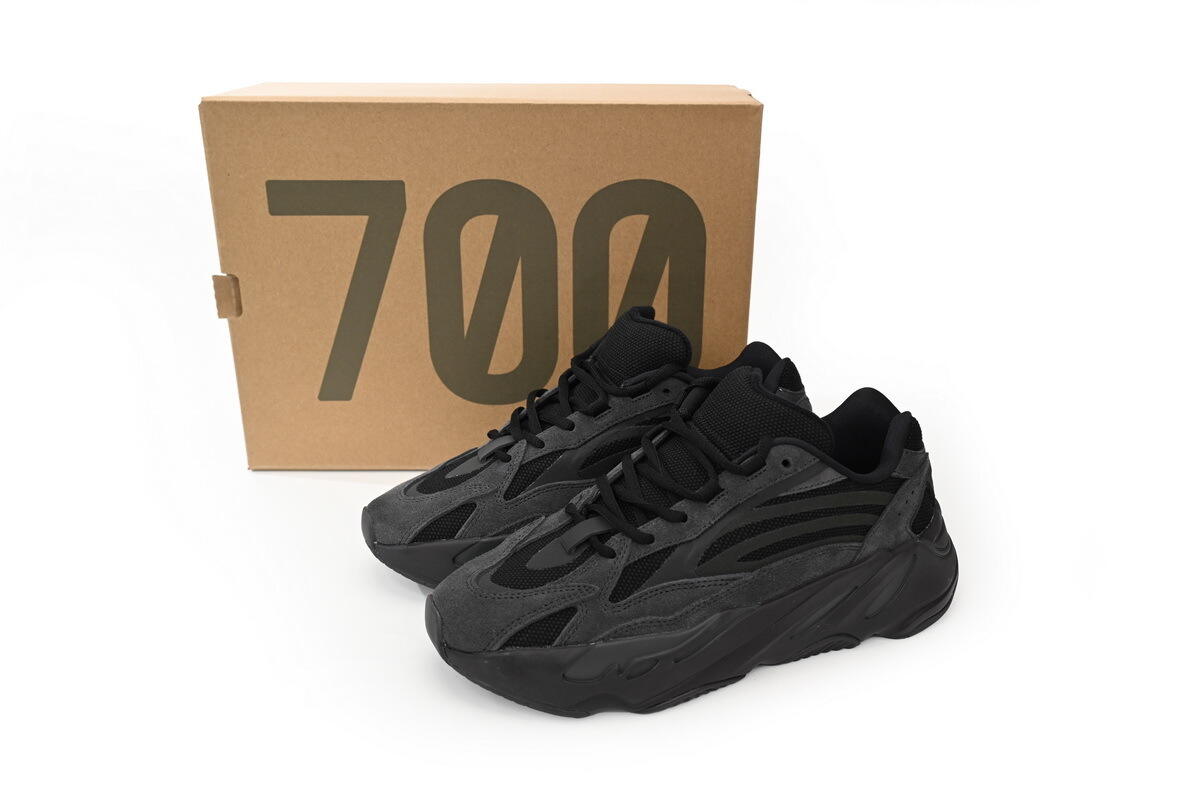 OG Yeezy Boost 700 V2 Vanta