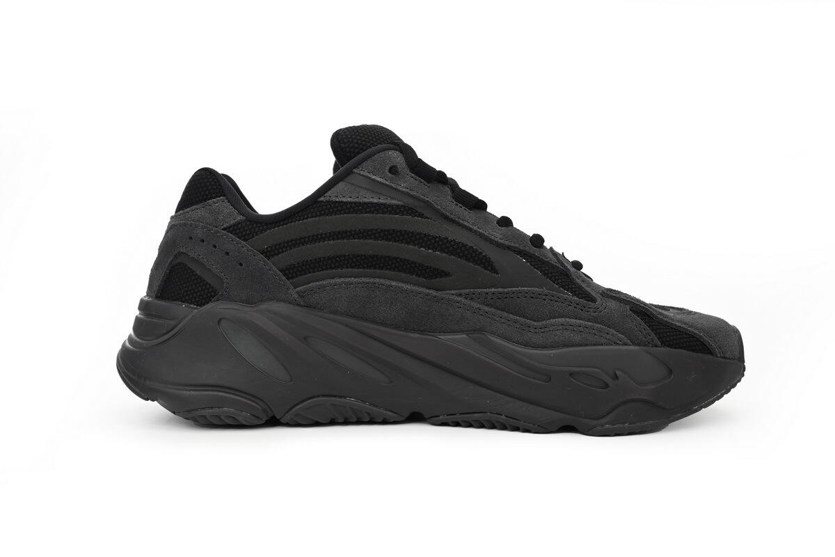 OG Yeezy Boost 700 V2 Vanta