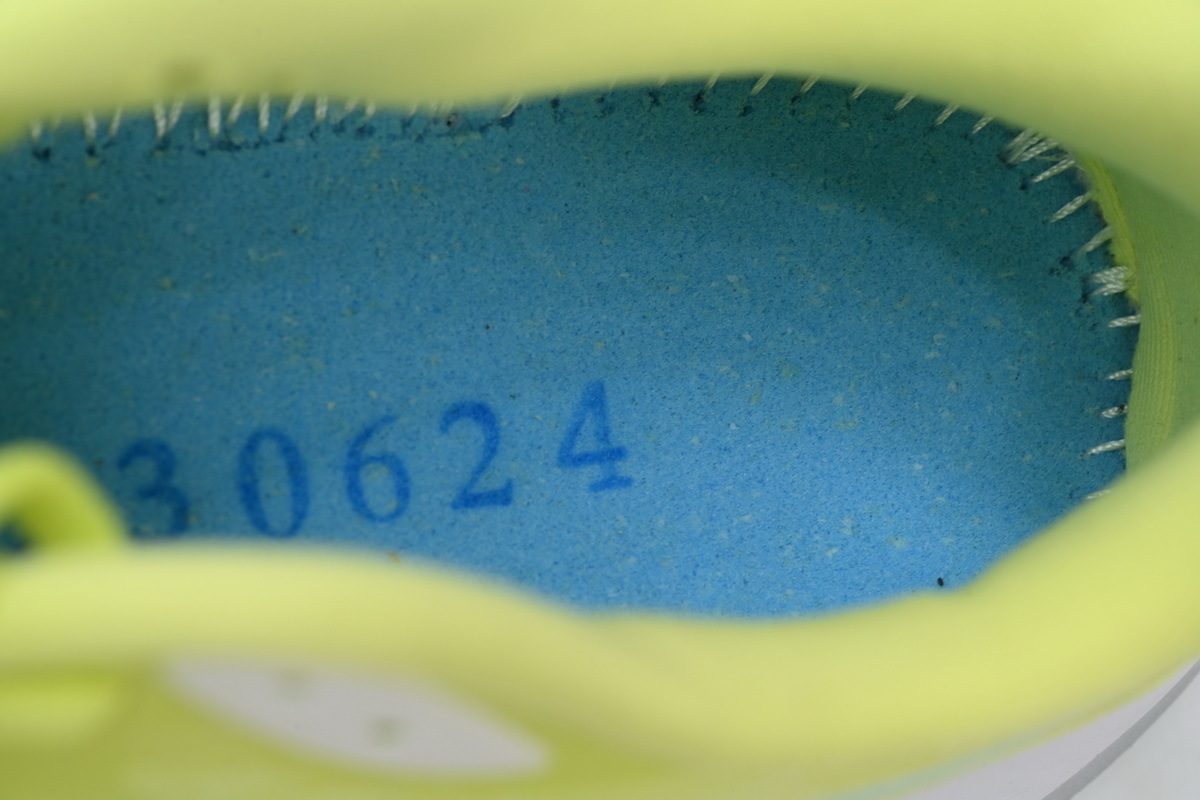 Asics GT 2000 12 'Glow Yellow'