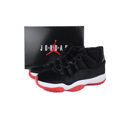XH Air Jordan 11 Retro 'Bred Velvet' 02