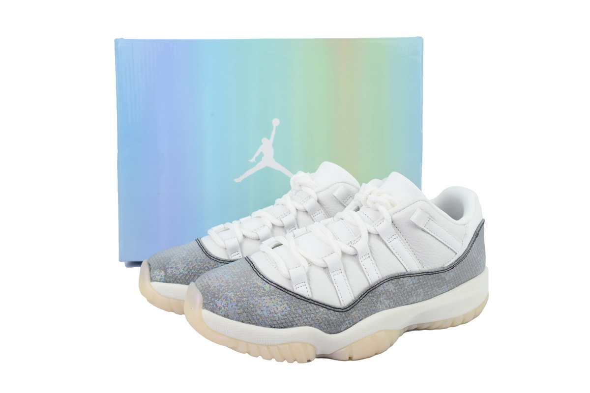 XH Air Jordan 11 Low “Snakeskin”