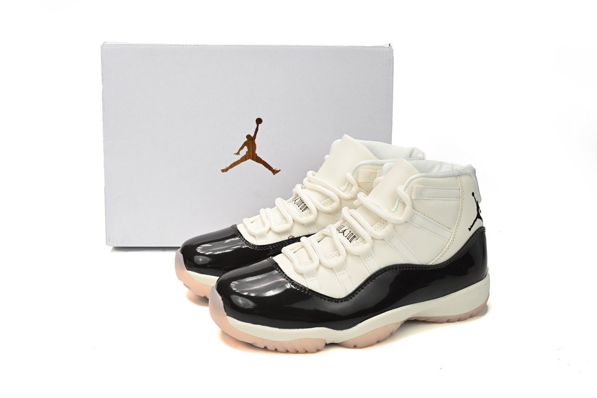 XH Women's Air Jordan 11 "Neapolitan"