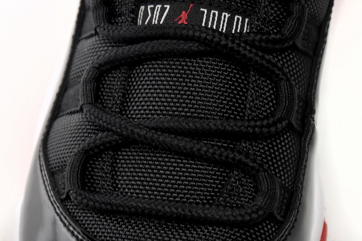 XH Air Jordan11 Retro Low Bred