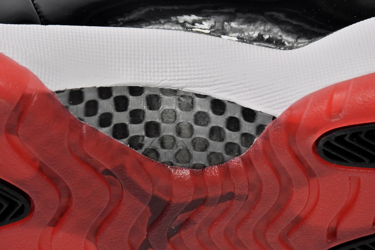 XH Air Jordan11 Retro Low Bred