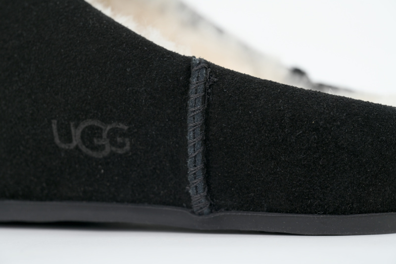 UGG Thin And Light Black Kick