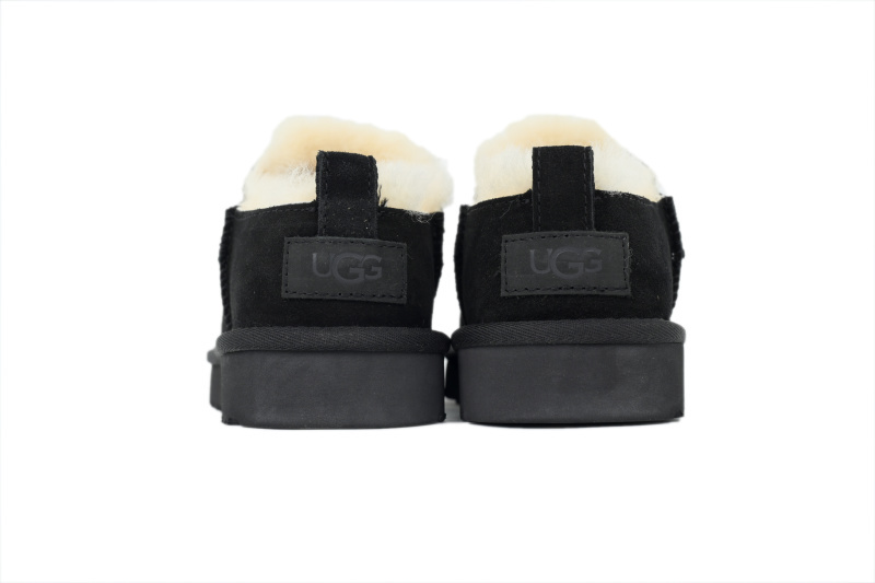 UGG Thin Black Base