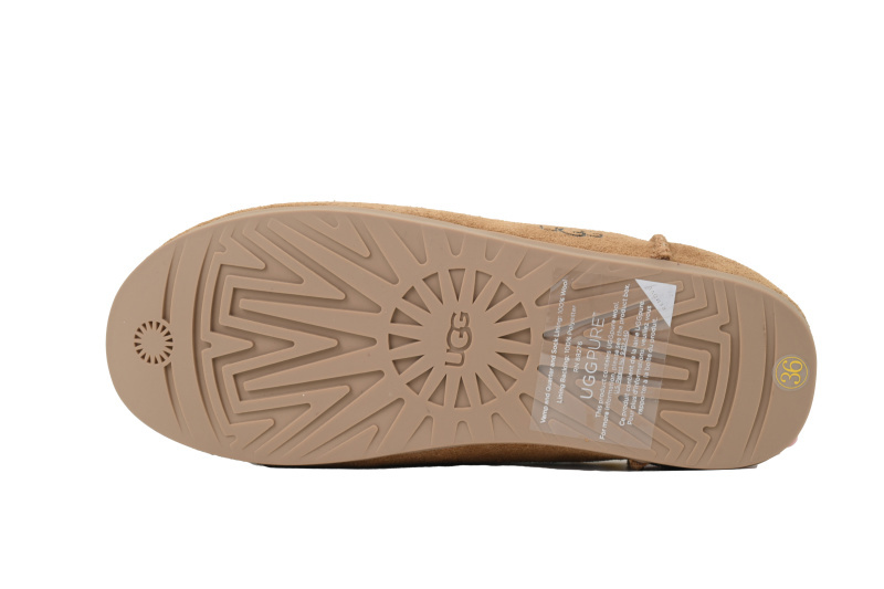 UGG Thin And Light Kick Chestnut Color