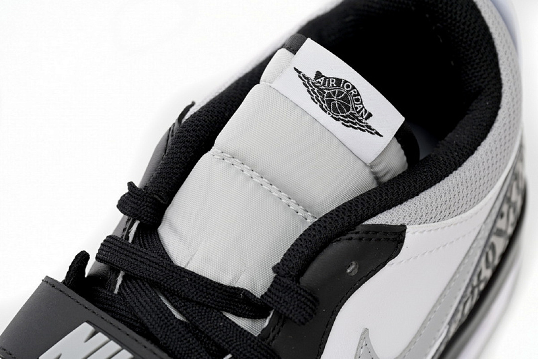 Air Jordan AJ312 White And Black Soot