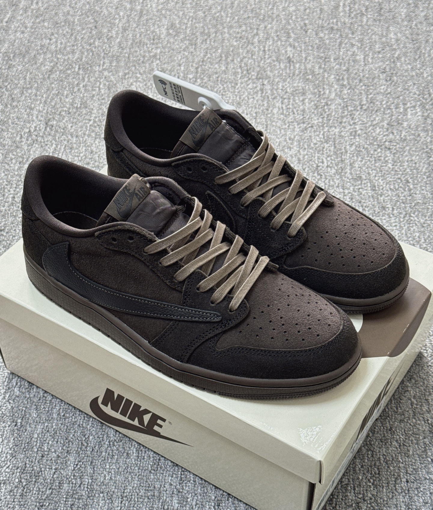 XP Travis Scott x Air Jordan 1 Retro Low OG SP 'Velvet Brown' review anthony 00