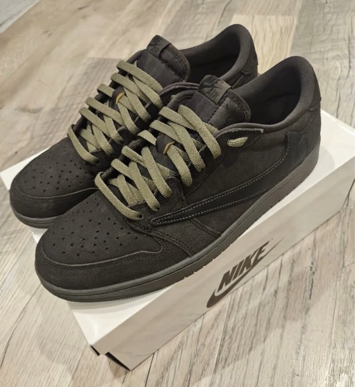 XP Travis Scott x Air Jordan 1 Retro Low OG SP 'Velvet Brown' review patton 00