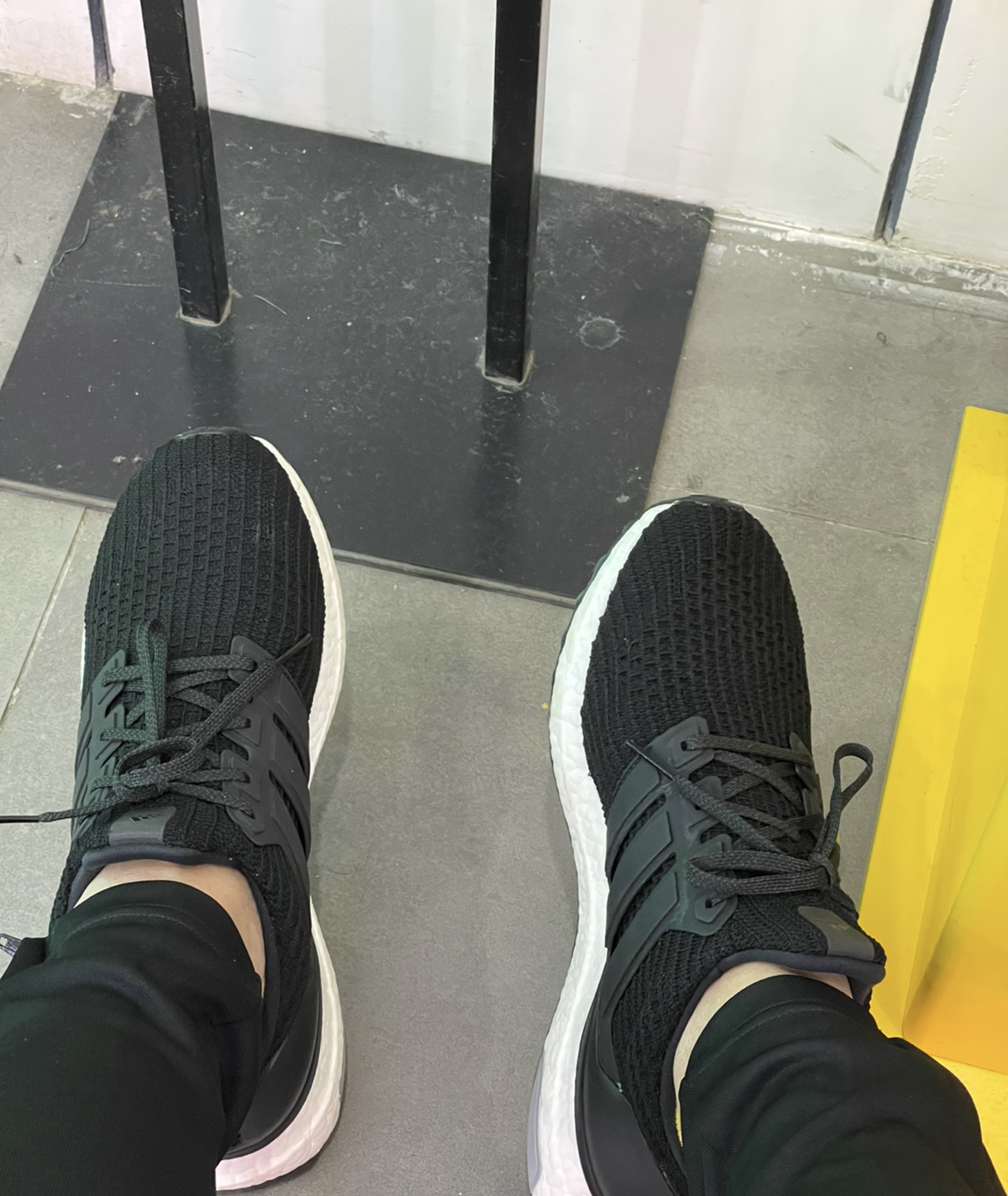Adidas Ultra Boost 4.0 “Black White” Real Boost review Da 00