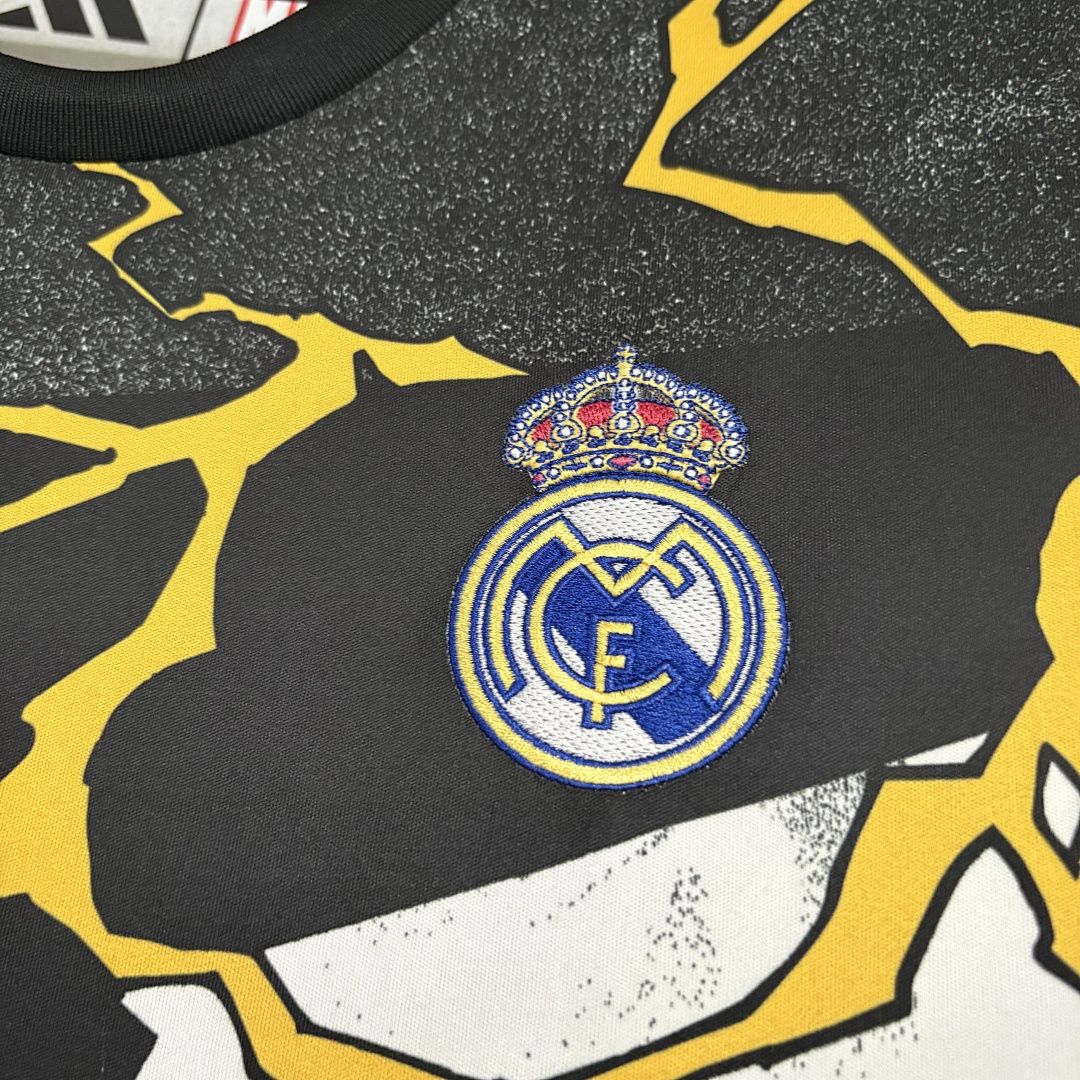 Real Madrid Real Madrid 2025/26 Home Special Edition Jersey - Fan Version Football long-sleeved Fit