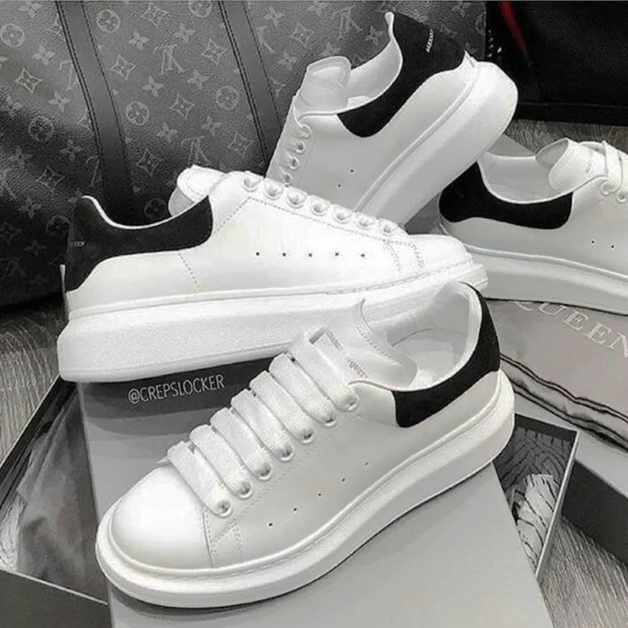 Fake alexander mqueen hot sale