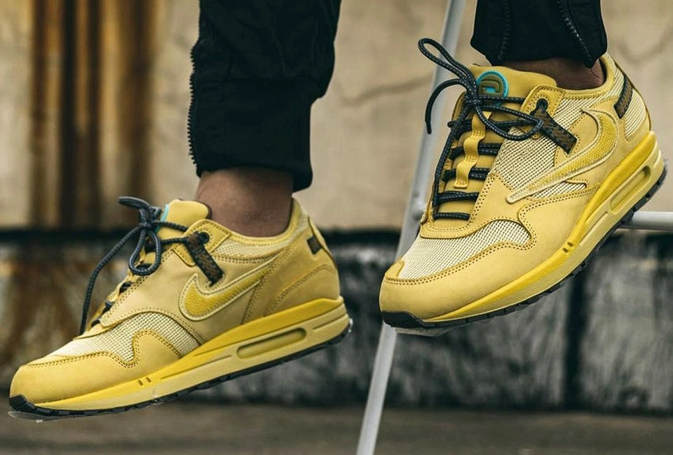 Travis Scott x Nike Air Max 1 Cactus Jack