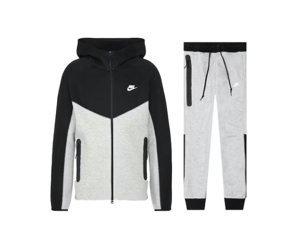 Nike Sportswear Tech