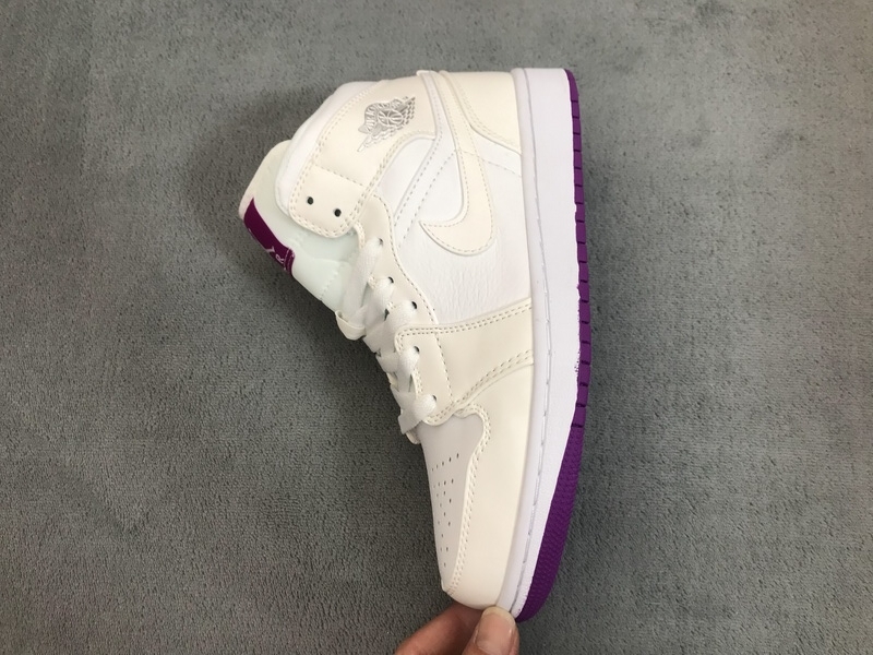 Air Jordan 1 Mid Grey Fog Deadly Pink 555112-iD ?Womens Nike Jordan AJ 1 Mid Grey Fog Deadly Pink - Crew Kicks ?Air Jordan 1 Mid Grey Fog Deadly Pink,Womens Nike Jordan AJ 1 Mid,ordan AJ 1 Mid Grey Fog Deadly Pink