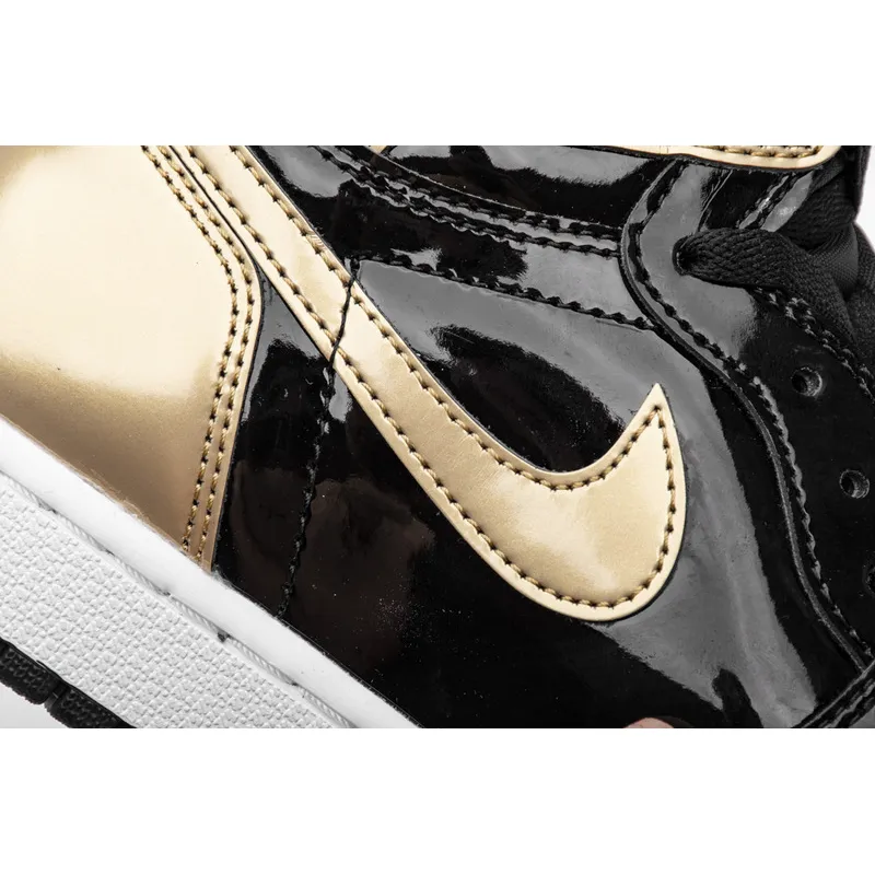 Air Jordan 1 Retro High OG “Gold Toe” 861428-007??