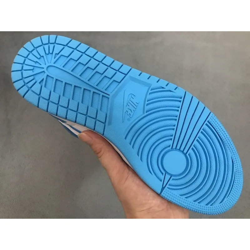 Air Jordan 1 Retro UNC 555088-117?Nike Air Jordan 1 High Retro UNC - Crew Kicks?Nike Air Jordan 1 High Retro UNC,air jordan 1 unc,jordan 1 unc