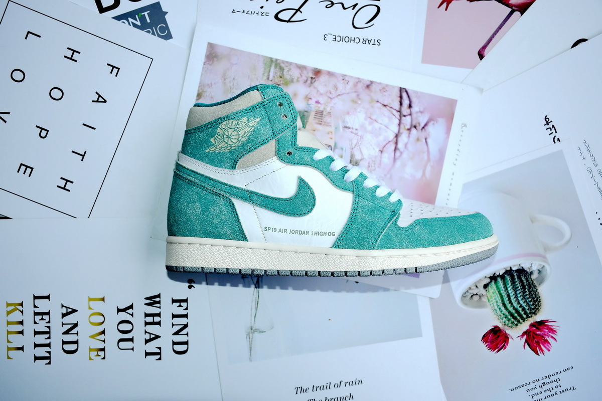 Air Jordan 1 High OG“Turbo Green” 555088-311 ?Nike Jordan 1 Retro High Turbo Green Mens - Crew Kicks?aj1 turbo green,turbo green air jordan 1,turbo green aj1,turbo green jordans,Nike Jordan 1 Retro High Turbo Green Mens