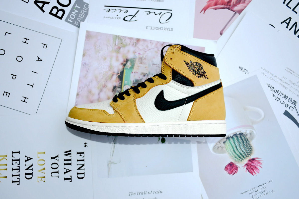 Air Jordan 1 Retro High OG “Rookie of the Year” 555088-700??