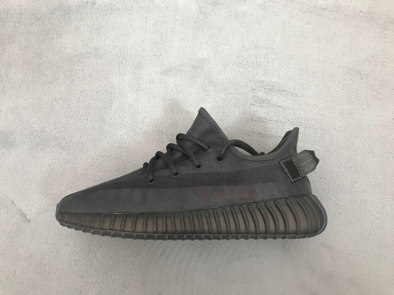 mono cinder yeezy