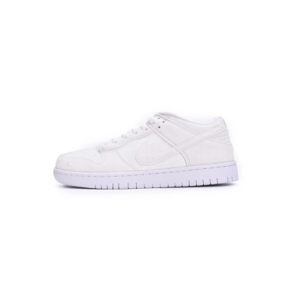 Dover Street Market x Nike Dunk Low Triple White DH2686-100 01