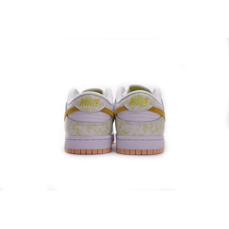 nike dunk yellow strike